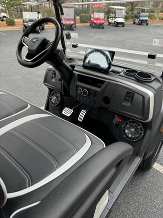 2025 EPIC E40FX 4FF LITHIUM WHITE SN:000223 - 3 Guys Golf Carts