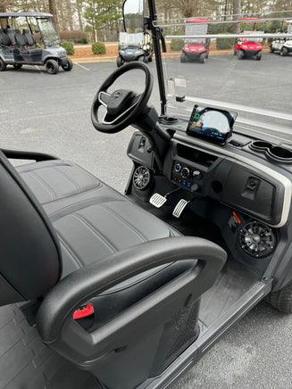 2025 EPIC E40FX 4FF LITHIUM BLACK SN:001001 - 3 Guys Golf Carts