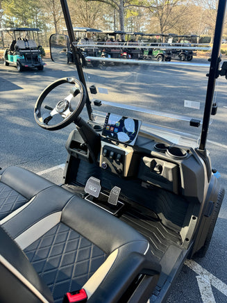 2026 ICON I60LX CHAMPAGNE LITHIUM SN:008013 - 3 Guys Golf Carts