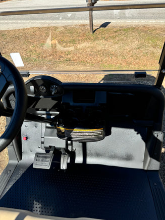 2023 EZGO VALOR SILVER SN:778686 - 3 Guys Golf Carts