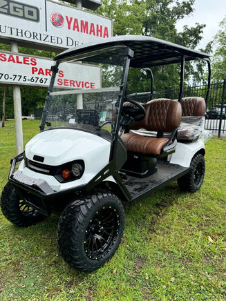 2026 EZGO LIBERTY WHITE SN:676813 - 3 Guys Golf Carts
