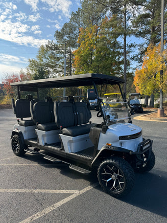 2024 DENAGO ROVER XXL 6 FORWARD WHITE - 3 Guys Golf Carts
