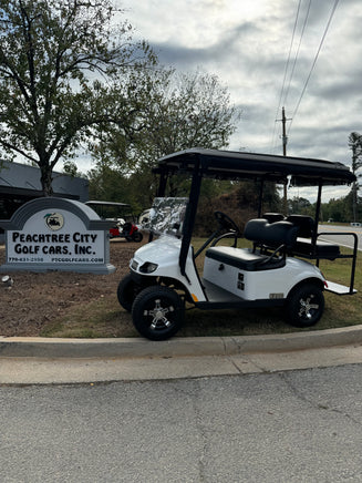 2019 EZGO VALOR 2+2 GAS WHITE SN:3397031 - 3 Guys Golf Carts